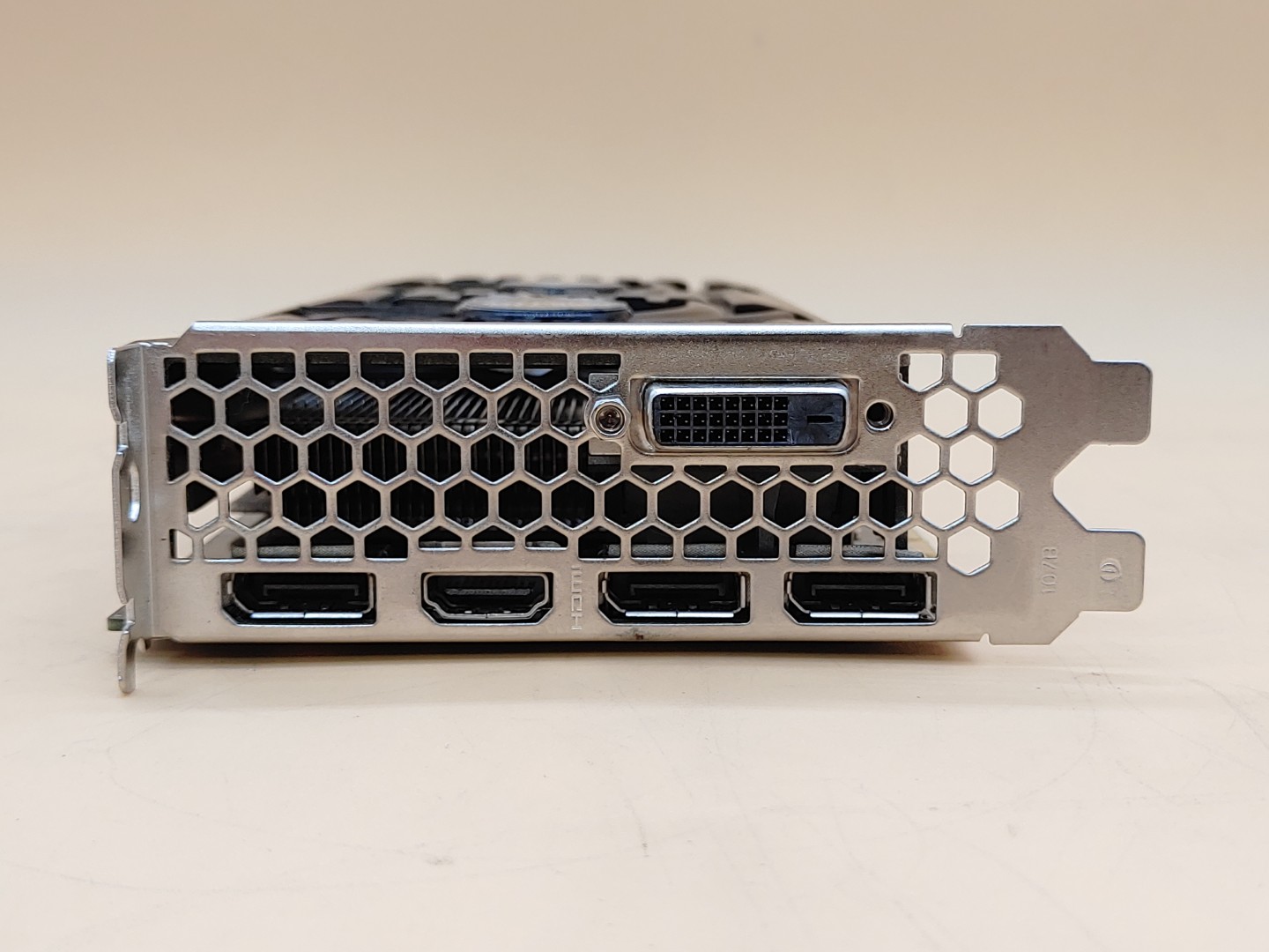 PNY XLR8 GeForce GTX 1060 OC 6GB Dual-Fan GDDR5 PCIE Graphics Card - Image 2