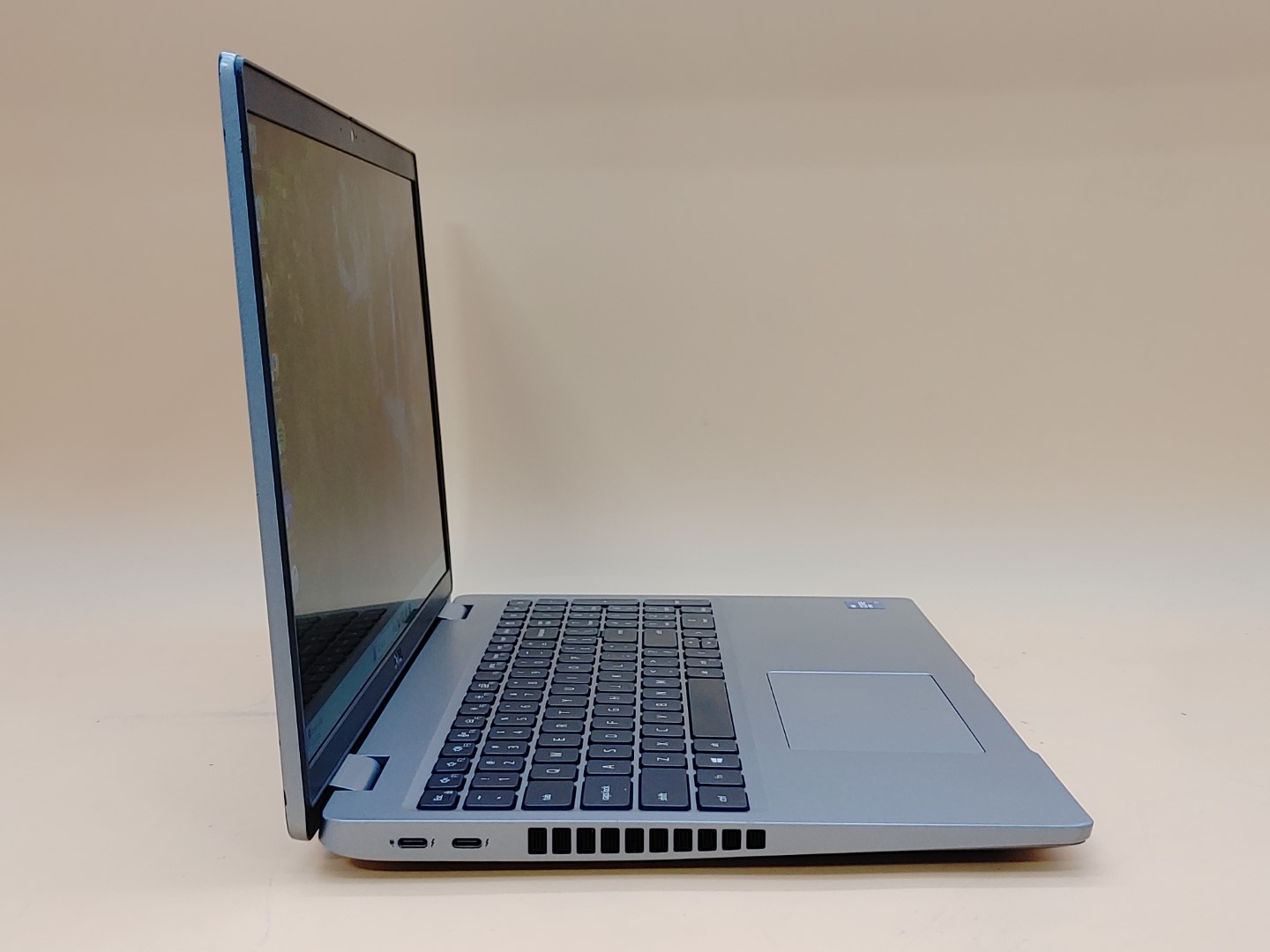 Dell Precision 3560 15.6" i7-1185G7 16GB 256GB NVIDIA T500 Win11 *NO A/C* *READ* - Image 2