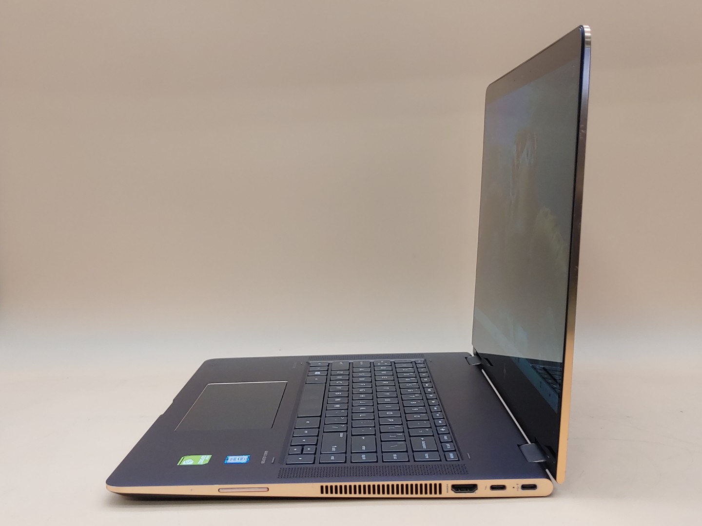 HP Spectre x360 15-bl012dx 15.6" Intel i7-7500U 16GB 512GB 940MX *NO A/C* *READ* - Image 3