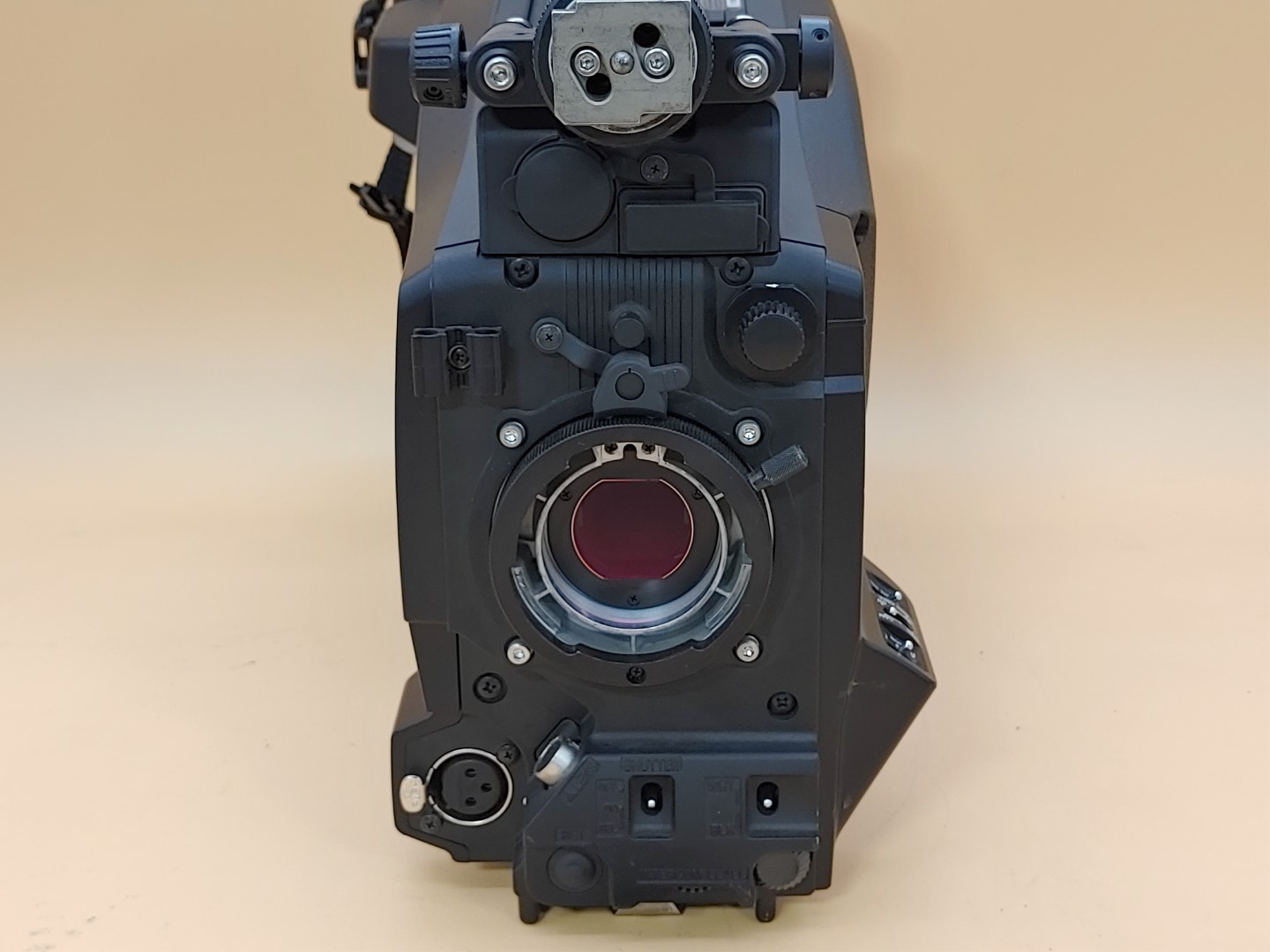 Sony HXC-D70 Studio HD Camcorder w/ CA-FB70 ✔✔✔ **NO LENS OR BATT** - Image 4