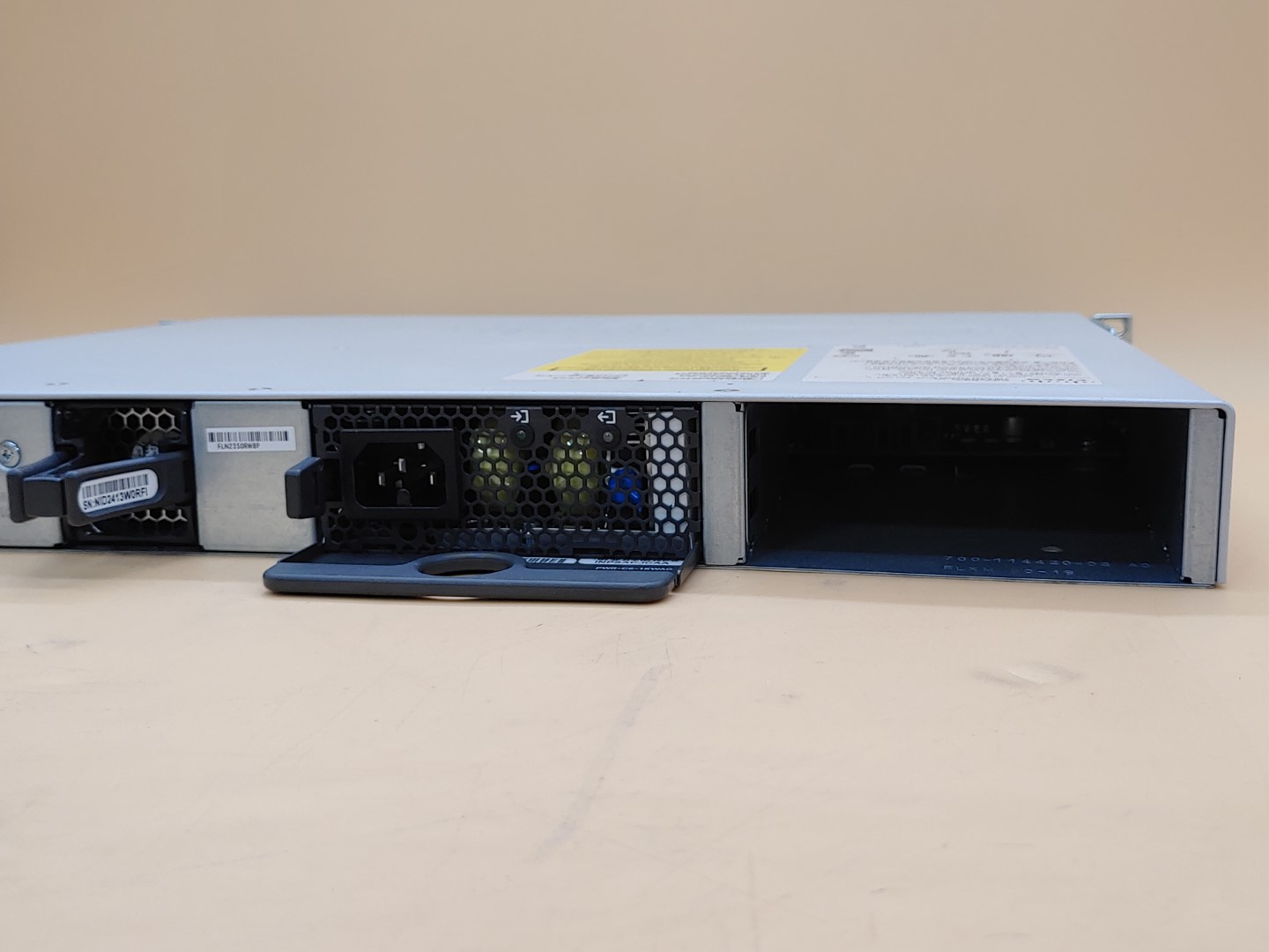 Cisco Catalyst 9200 48-Port PoE+ Network Switch -- C9200-48P-E V01 - Image 10