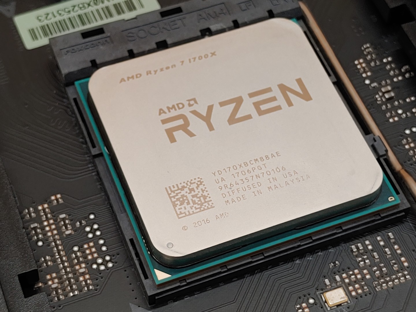 ASRock X370 Taichi ATX Motherboard Socket AM4 AMD DDR4 w/ AMD Ryzen 7 1700X CPU - Image 7