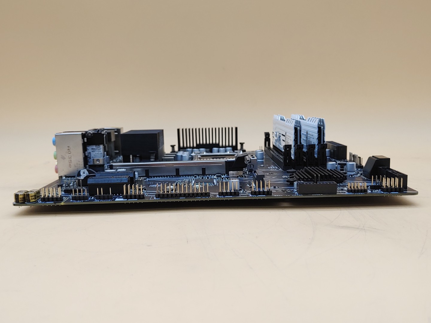 MSI B460M PRO-VDH WIFI Motherboard LGA1200 DDR4 mATX w/ 16GB RAM + 2 Antennas - Image 3