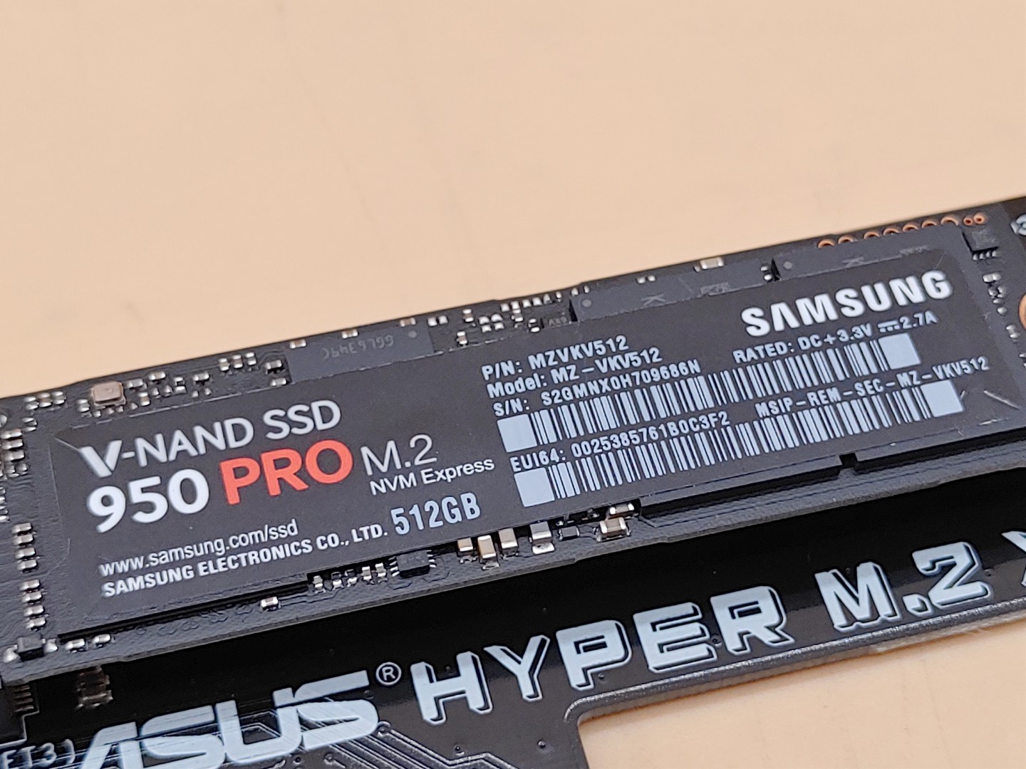 Asus Hyper M.2 X4 MINI Card PCI-E Adapter (Full Height) w/ Samsung 512GB M.2 SSD - Image 5