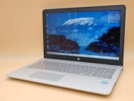 HP Pavilion 15-cc184cl 15.6" Touch Intel i5-8250U 12GB 1TB HDD Win11Home *NO A/C