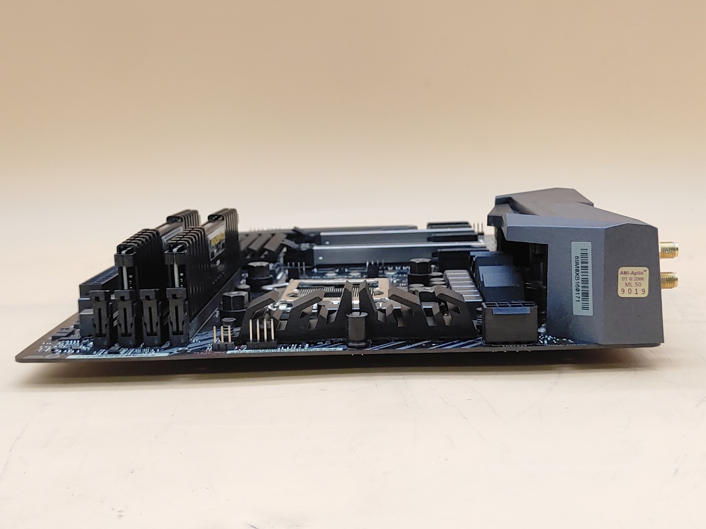 ASRock Z390 PHANTOM GAMING SLI/AC LGA1151 Intel ATX Motherboard w/ 16GB RAM - Image 5